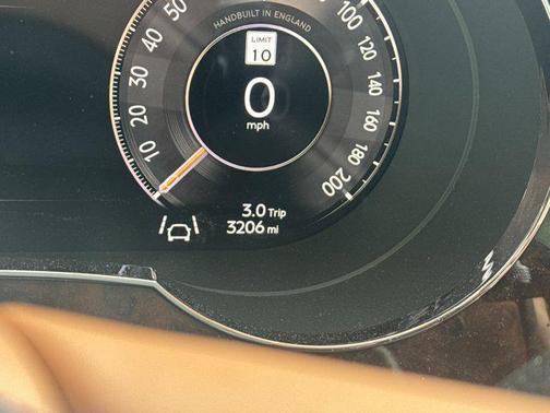 2024 Bentley Bentayga EWB