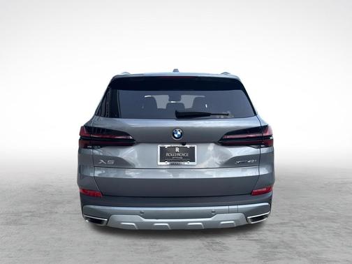 Skyscraper Grey Metallic 2024 BMW X5 xDrive40i