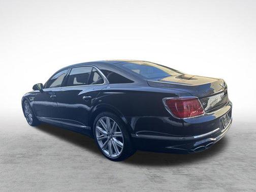 2023 Bentley Flying Spur V8