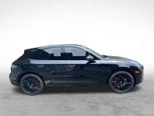 2024 Porsche Macan GTS