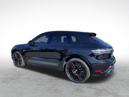 2024 Porsche Macan GTS
