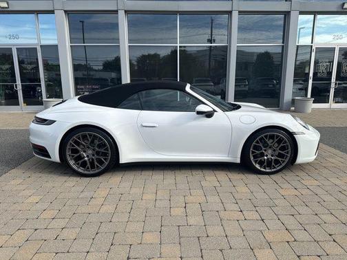 2023 Porsche 911 Carrera