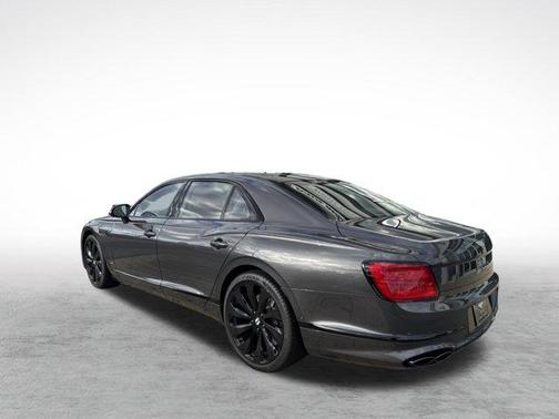 2022 Bentley Flying Spur V8