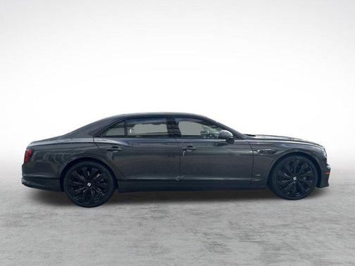 2022 Bentley Flying Spur V8