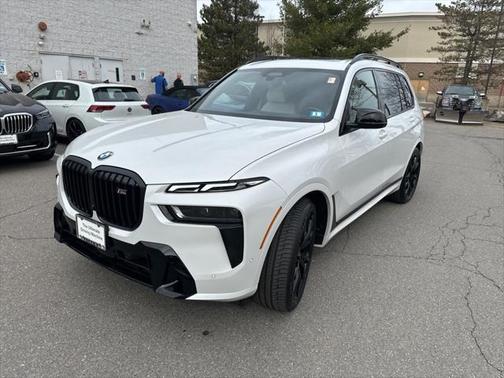 2024 BMW X7 M60i