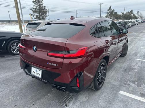 2025 BMW X4 M40i