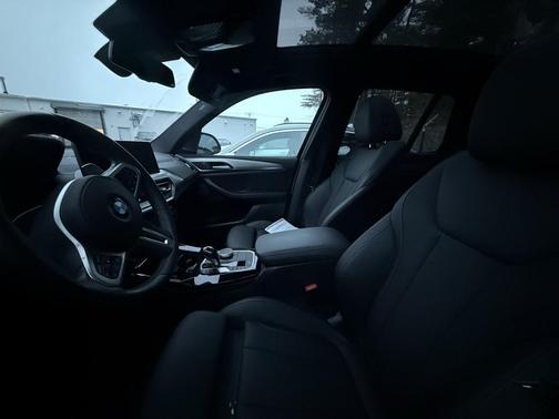 2024 BMW X3 M40i