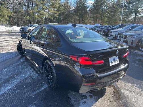 2023 BMW 530 i xDrive