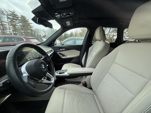 2025 BMW X1 xDrive28i