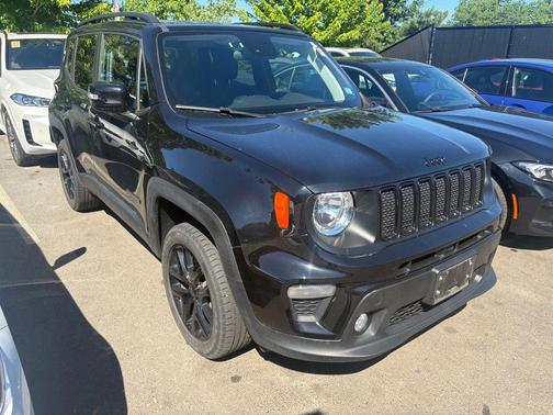 Black Clearcoat 2023 Jeep Renegade Altitude
