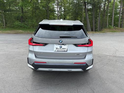 Space Silver Metallic 2026 BMW X1 xDrive28i