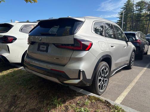 Space Silver Metallic 2026 BMW X1 xDrive28i