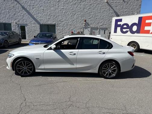 2022 BMW 330e Base