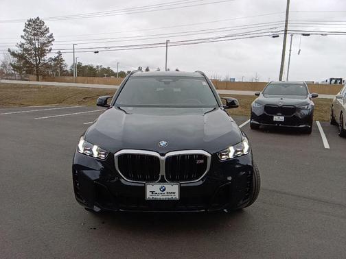 Carbon Black Metallic 2025 BMW X5 M60i