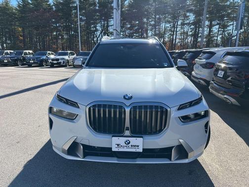 2025 BMW X7 xDrive40i