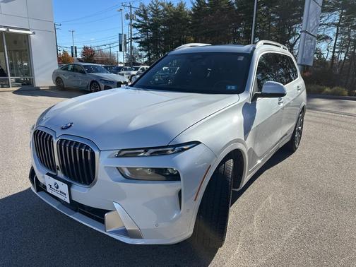 2025 BMW X7 xDrive40i