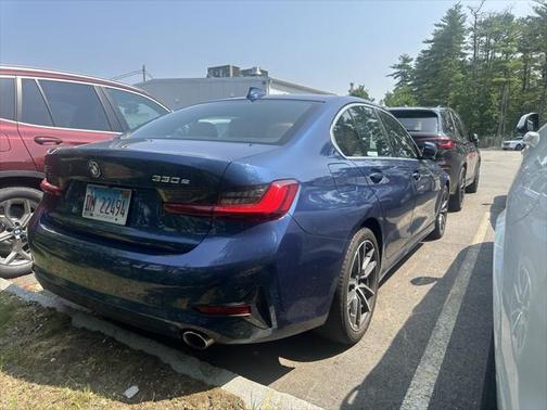 2022 BMW 330e Base