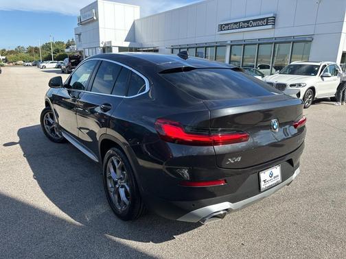 2025 BMW X4 xDrive30i