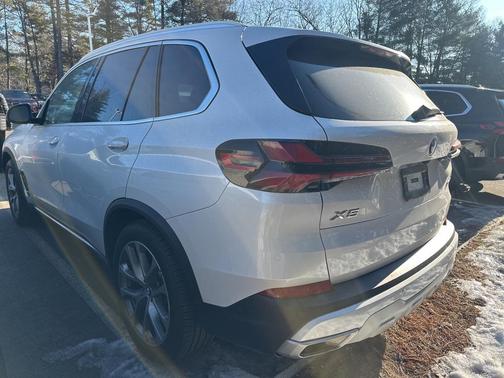 2025 BMW X5 xDrive40i
