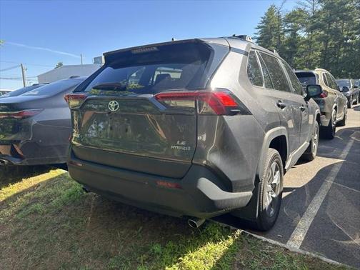 2022 Toyota RAV4 Hybrid LE
