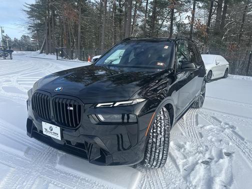 2024 BMW X7 M60i