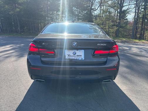 Dark Graphite Metallic 2023 BMW 530 i xDrive