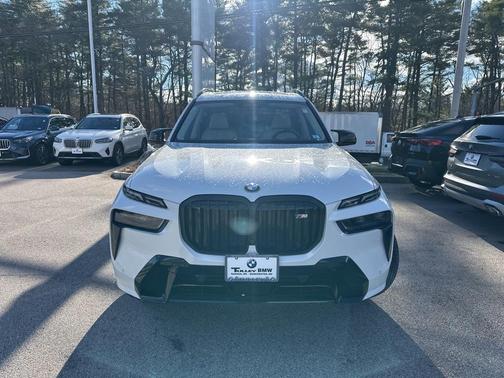 2024 BMW X7 M60i