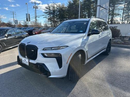2024 BMW X7 M60i