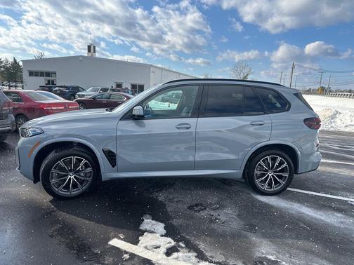 2025 BMW X5 xDrive40i