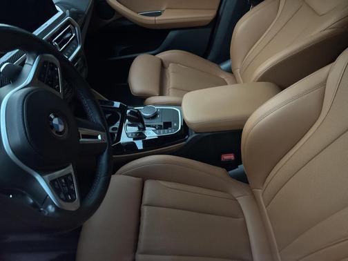 2023 BMW X4 M40i