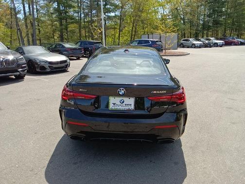 Black Sapphire Metallic 2026 BMW M440 i xDrive