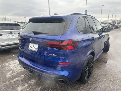 2025 BMW X5 M60i