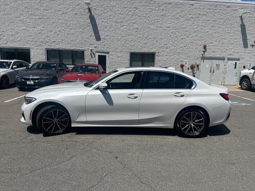 2022 BMW 330 xDrive