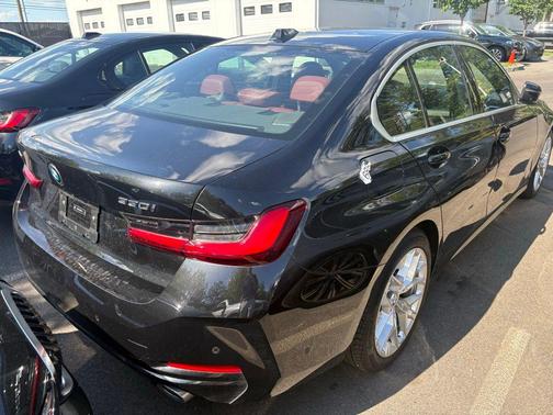 Black Sapphire Metallic 2025 BMW 330 xDrive