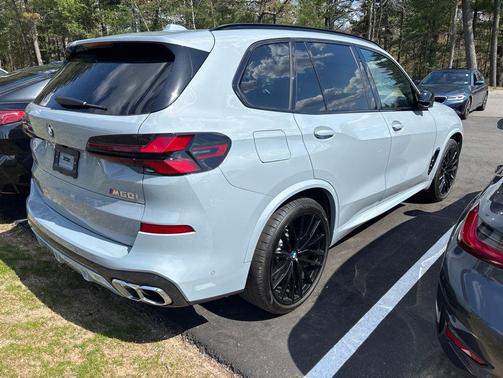Brooklyn Grey Metallic 2026 BMW X5 M60i
