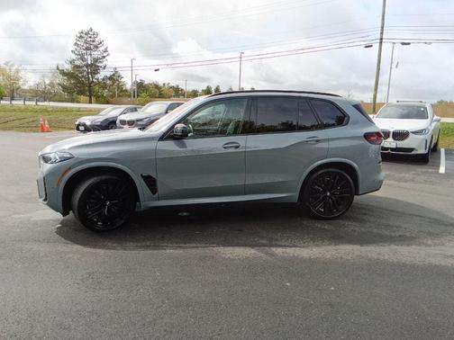 Brooklyn Grey Metallic 2026 BMW X5 M60i
