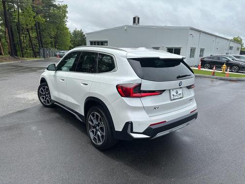 White 2024 BMW X1 xDrive28i
