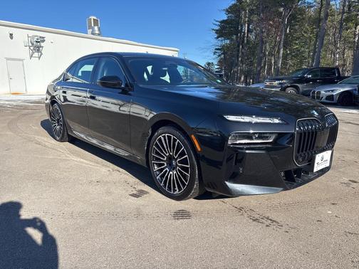 2025 BMW 760 xDrive