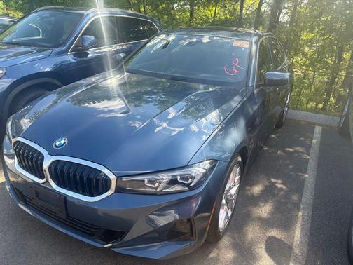 Arctic Race Blue Metallic 2025 BMW 330 xDrive