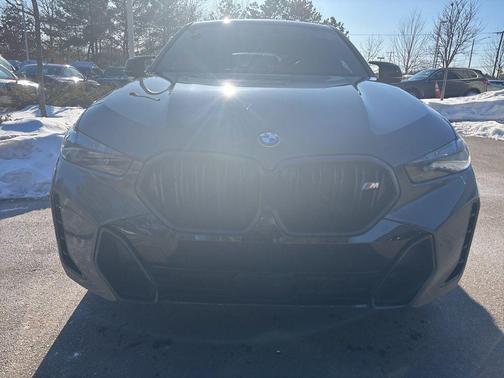 2025 BMW X6 M60i
