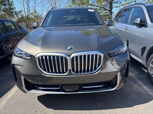 Green Metallic 2026 BMW X5 xDrive40i