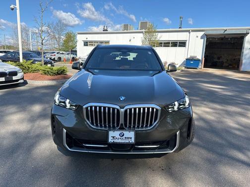 Green Metallic 2026 BMW X5 xDrive40i
