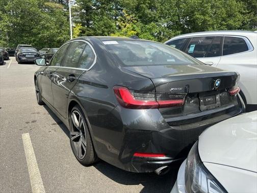 2024 BMW 330 i xDrive