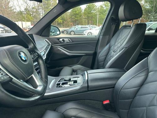 Skyscraper Grey Metallic 2024 BMW X5 xDrive40i