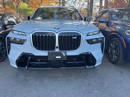 2025 BMW X7 M60i
