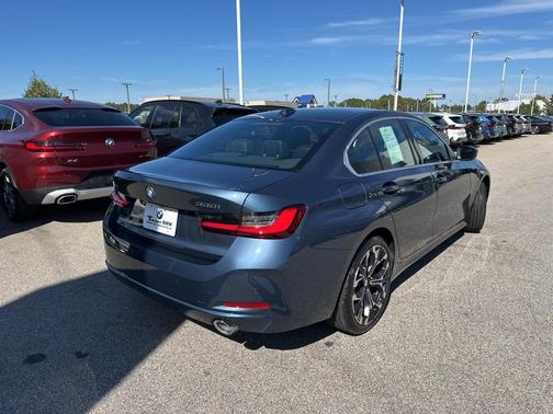 2025 BMW 330 i xDrive