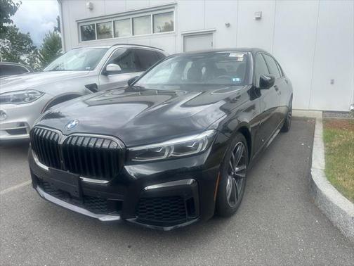 2022 BMW 750 i xDrive