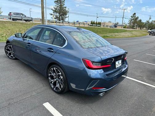 Arctic Race Blue Metallic 2026 BMW 330 xDrive NA