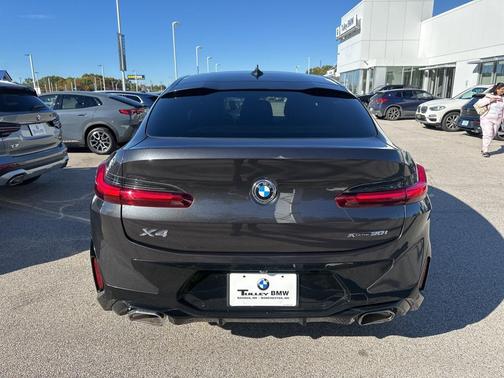 2022 BMW X4 xDrive30i