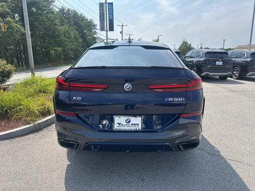 2022 BMW X6 M50i